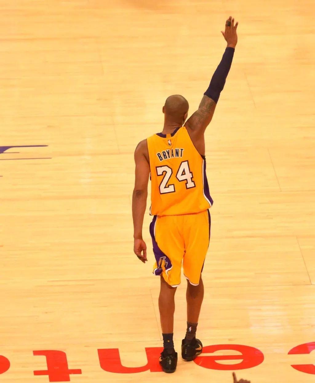 让射门脚面 让射门脚面